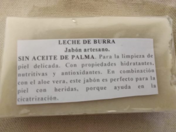 Pastilla de jabón Artesanal y Natural 100% 100 gramos aproximadamente.-min