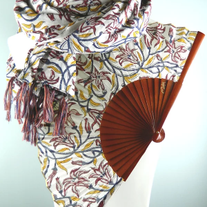 Foulard de algodón 100% estampado digitalmente de aprox. 185 cm. x 90 cm